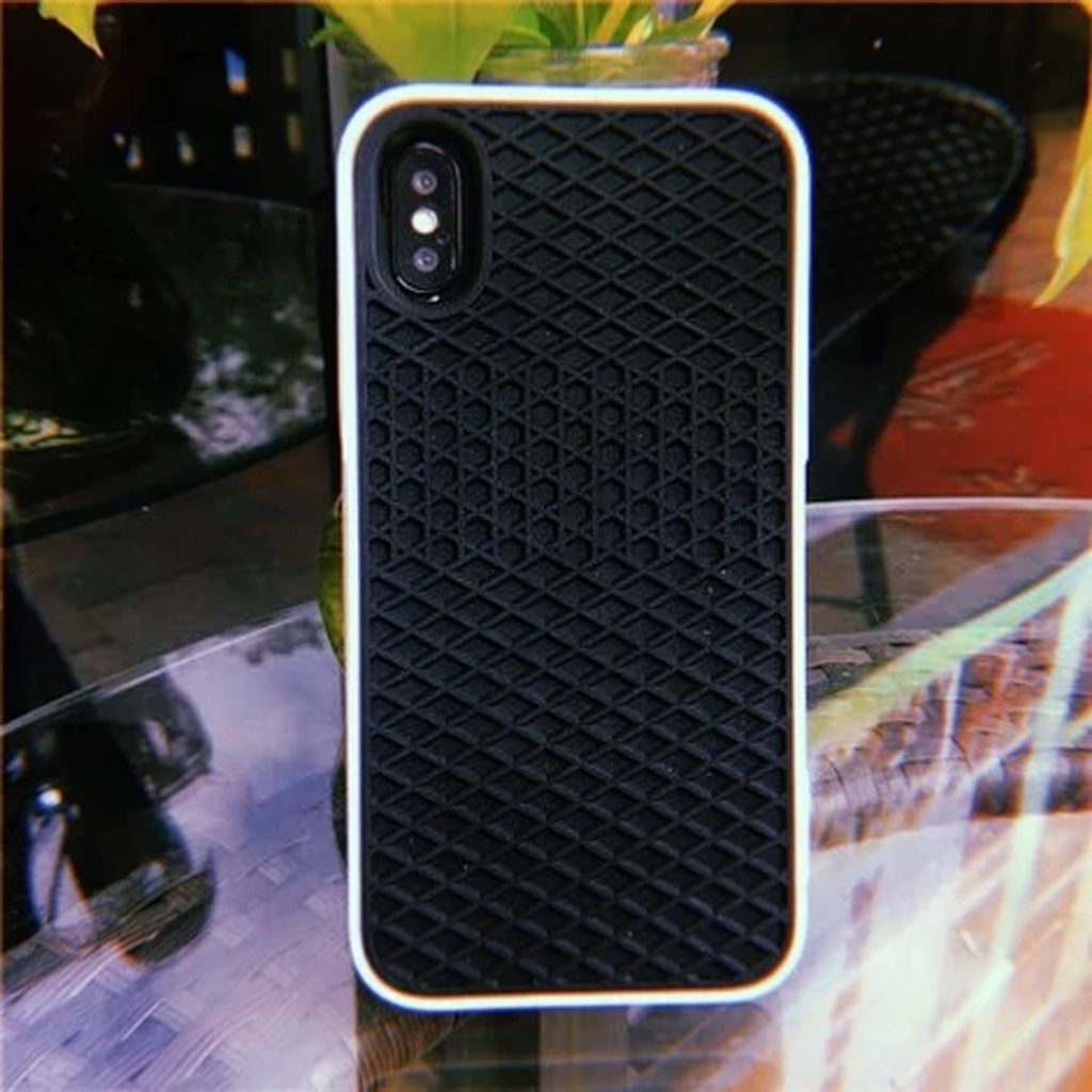 WAFFLE IPHONE CASE – VANS SKOOLS WAFFLE IPHONE CASE – VANS SKOOLS